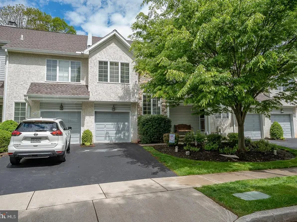 27 Buttonwood Dr, Exton, PA 19341
