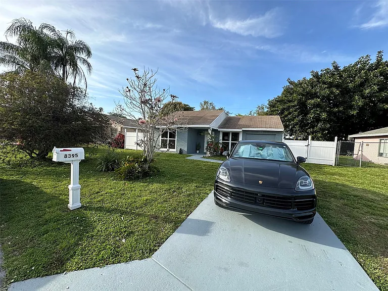 8395 Garden Gate Pl — Photo 18