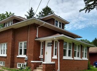 513 Normal Rd, Dekalb, IL 60115