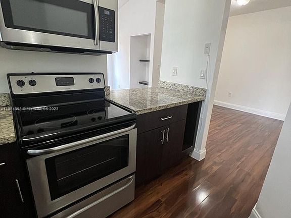 5th image of 2421 NW 96th Ter #20P