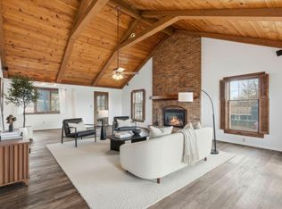 2043 E Shady Glen Dr, Springfield, MO 65804