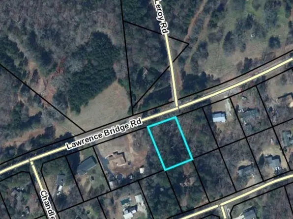 305 Lawrence Bridge Rd, Seneca, SC 29672