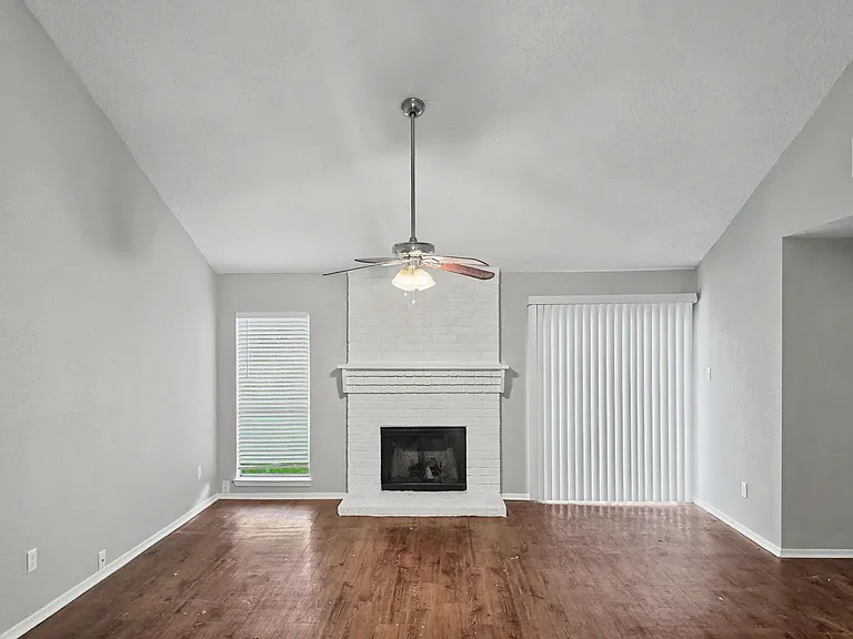 22511 Braken Manor Ln — Photo 4