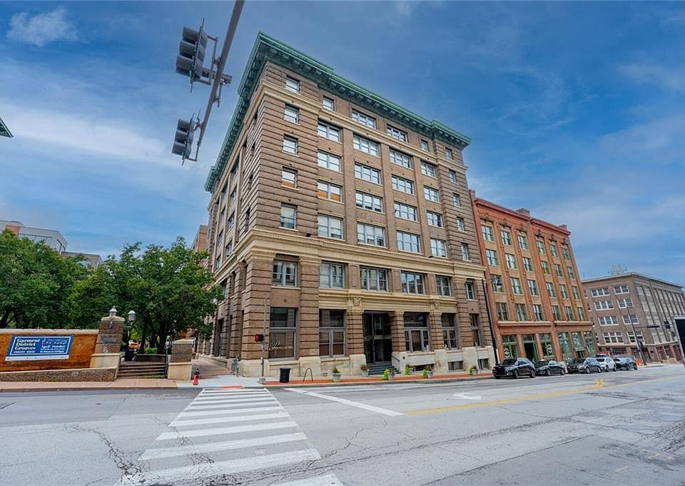 1st image of 712 Broadway Blvd #607