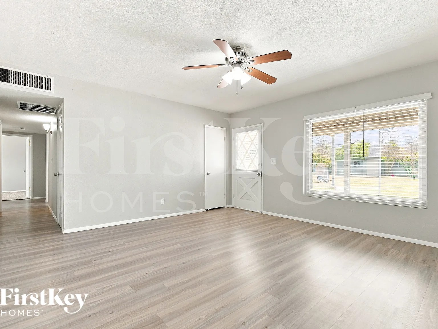 5 bed, 3.0 bath, 1665 sqft, $2,190 — Photo 3