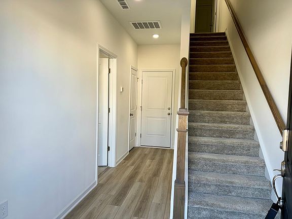 4th image of 430 Sustainable Way