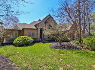 7975 Cooper Rd, Cincinnati, OH 45242