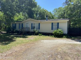 100 Elsie Dr, Hampstead, NC 28443
