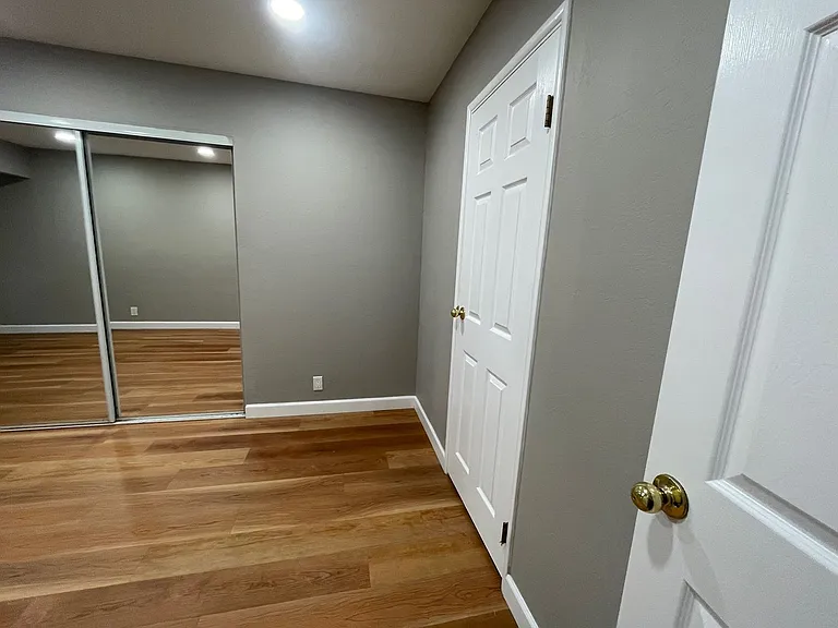 1438 Myrtle Ave — Photo 15