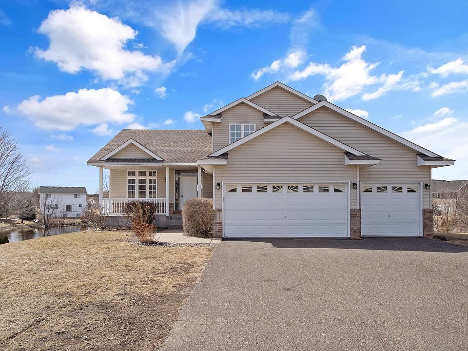 Four Bedroom 3 Bath Two Story With A Walkout Garden Level !