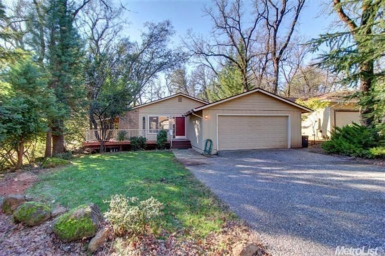 1st image of 23124 Broadmoor Ct