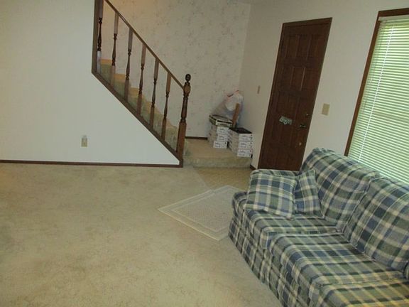 3rd image of 404 S Washington St