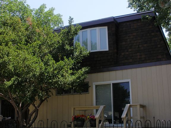 exterior recently painted