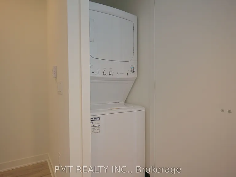 11 Yorkville Ave #4210 — Photo 16