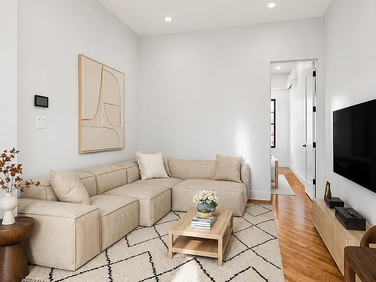 506 Woodward Ave #2L — Photo 2