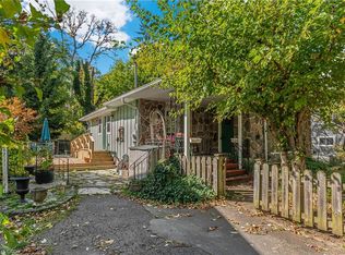 16 Wyckliffe Ave, Niagara On The Lake, ON L0S1J0