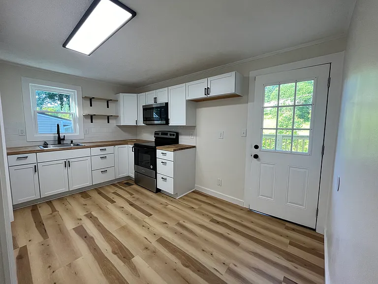1308 Tranbarger Dr — Photo 18