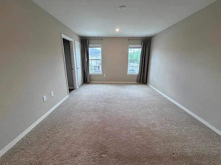 2738 Idyll Lakes Cir — Photo 9