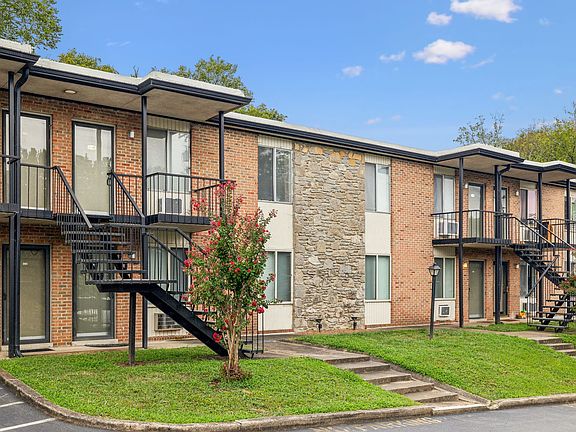 2nd image of 2601 Hillsboro Pike APT I10