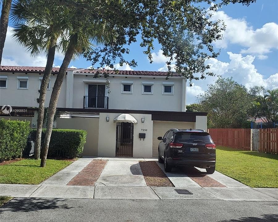 1st image of 7250 Jacaranda Ln #7250