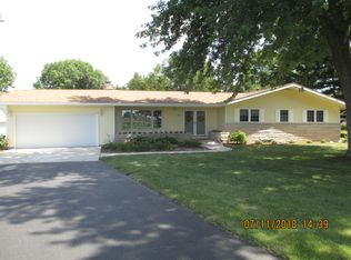 4160 Doneta Ave, Decatur, IL 62526