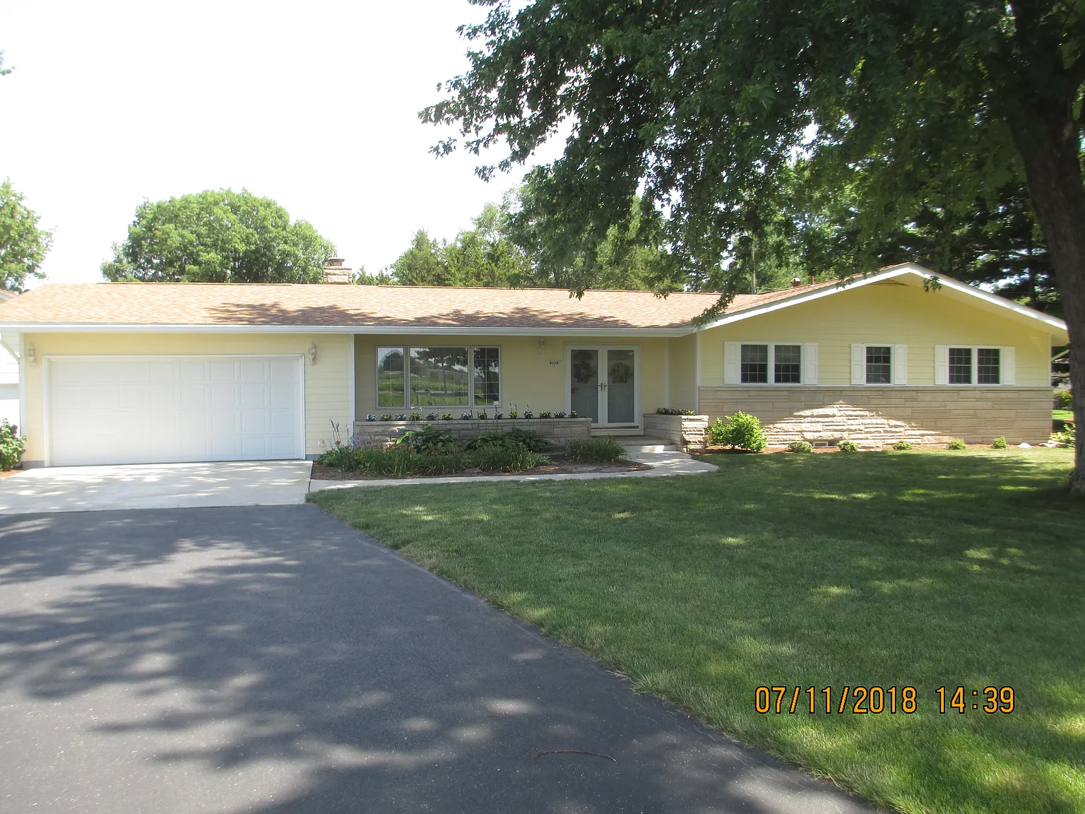 4160 Doneta Ave photo 1