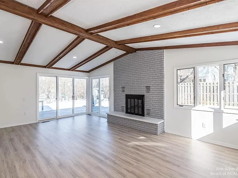 2 Gallway Ct — Photo 8