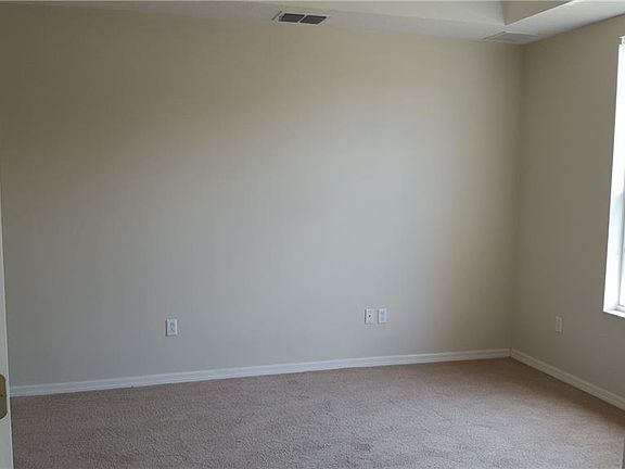 3rd image of 1757 Crown Hill Blvd