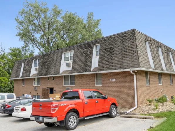808 Oakcrest Street, 808 Oakcrest St APT 5, Iowa City, IA 52246