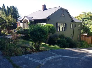 2933 36th Ave S, Seattle, WA 98144