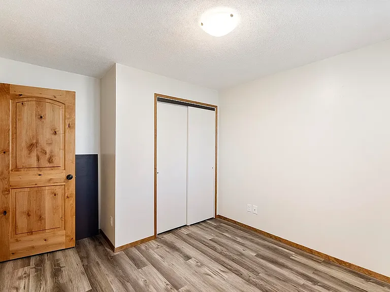 3208 E 14th Ave — Photo 16