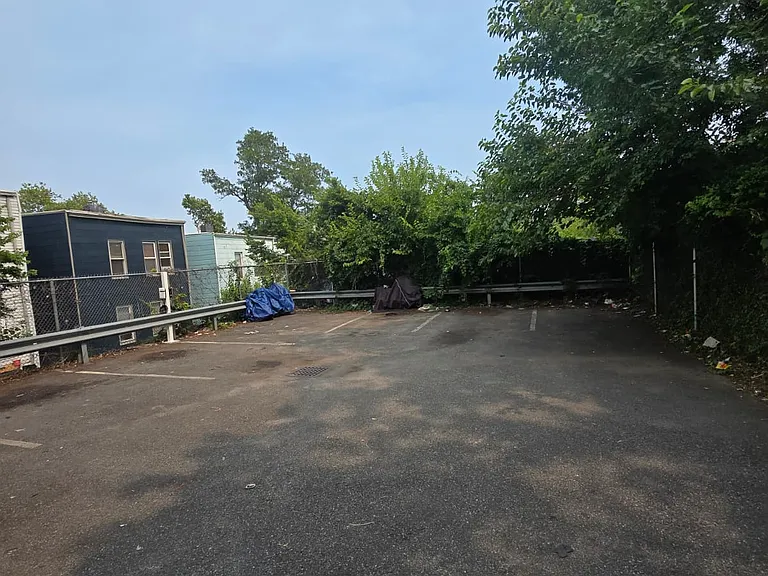 550 Garfield Ave #3A — Photo 10