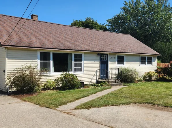 2840 S Quarterline Rd, Muskegon, MI 49444
