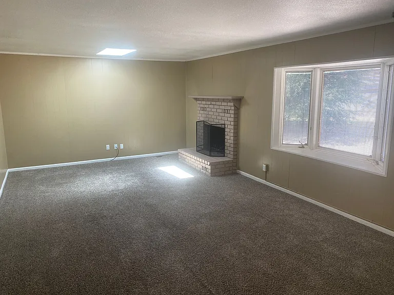 2808 Marvin Dr — Photo 5