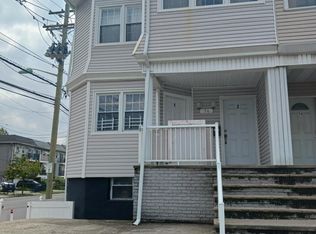 56 E 48th St FLOOR 1, Bayonne, NJ 07002