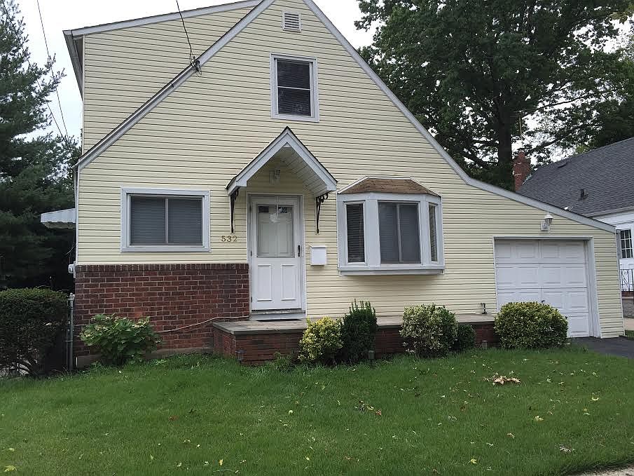 1st image of 532 Stewart