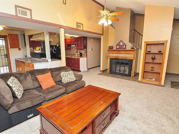 4th image of 7799 Tumbling Creek Dr