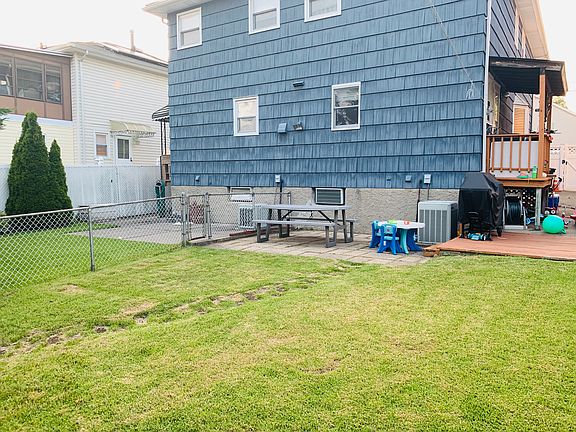 4th image of 174 Macfarland Ave