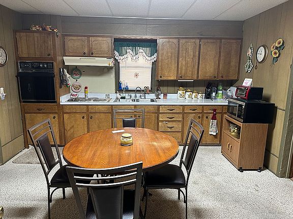 4th image of 109 N James St