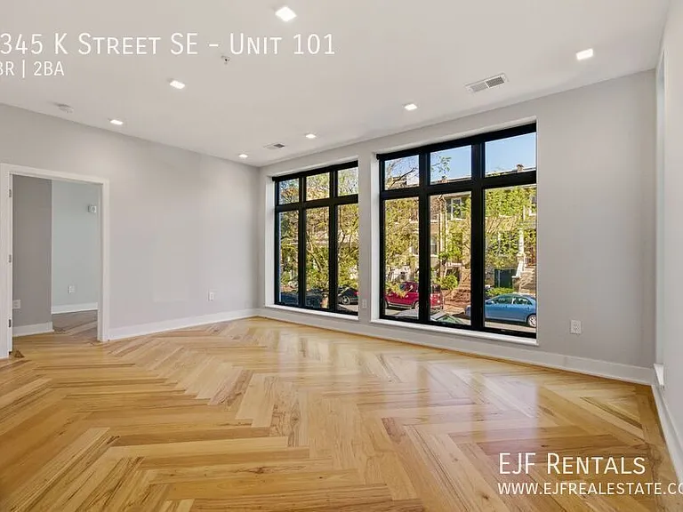1345 K St SE #101 — Photo 9