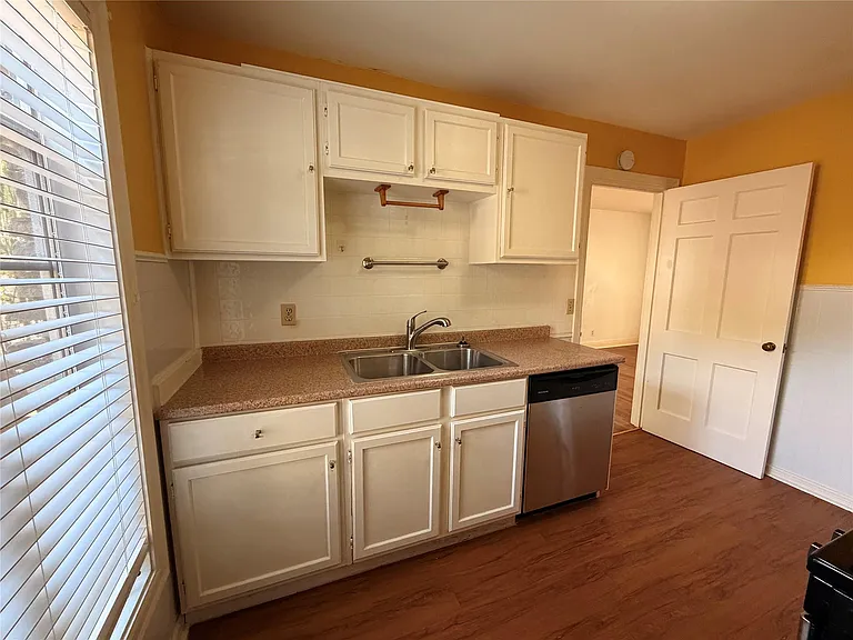 2511 Enfield Rd #A — Photo 7