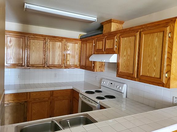 3rd image of 1006 Lilia Dr APT 52
