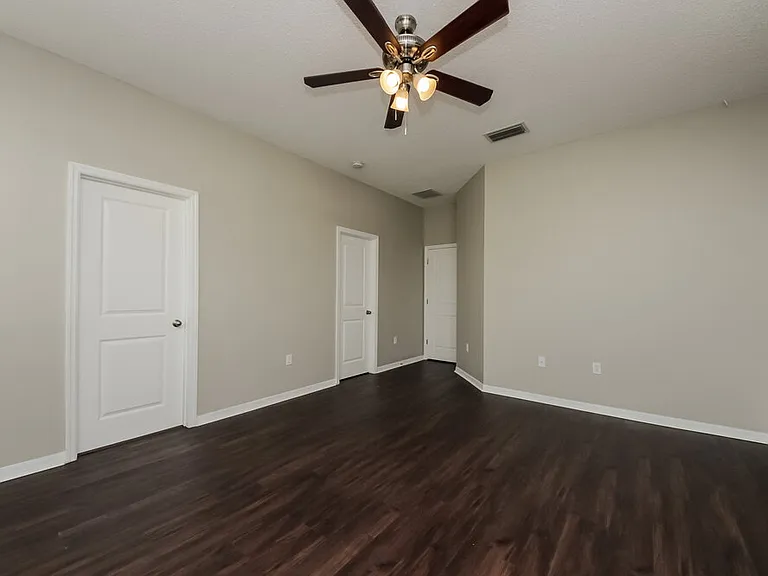 917 Anchorage Ln — Photo 9