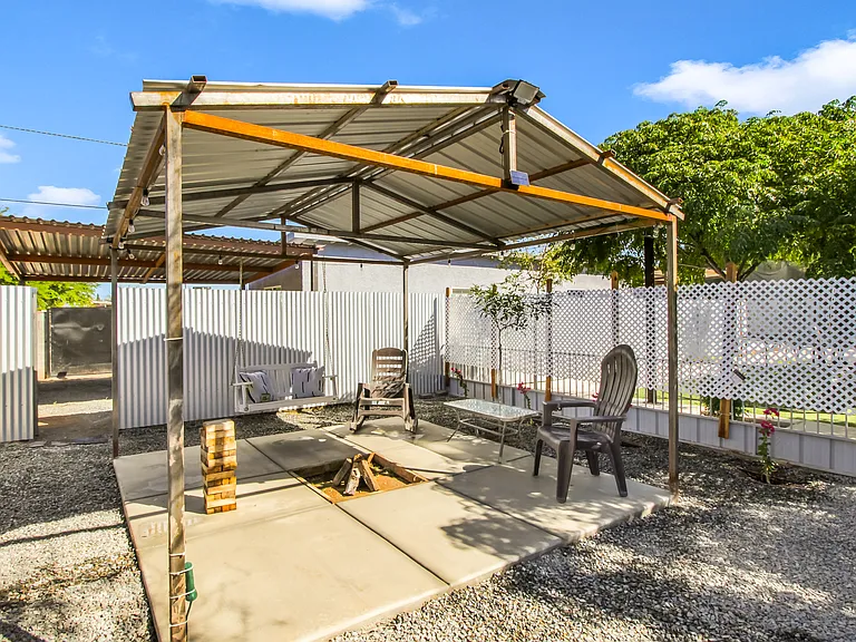 802 W Calle Francita — Photo 3
