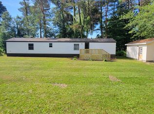 27 Peterman Dr, Stanton, MI 48888