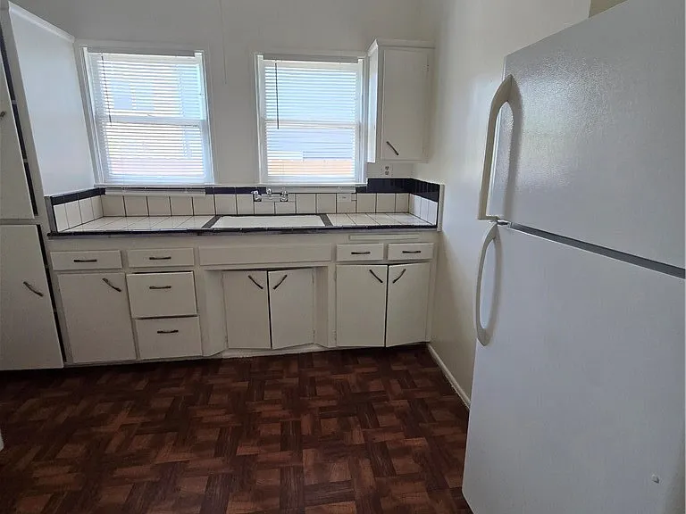 209 S Birch St #B — Photo 8