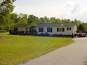 3rd image of 240 Parris Oliver Dr