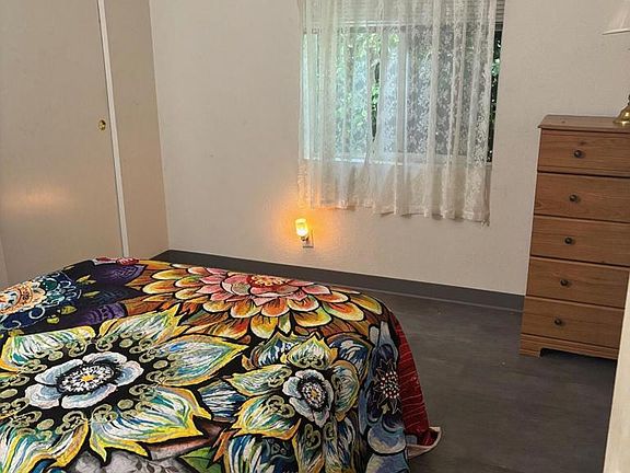 3rd image of 48 E Via Lisboa Rd