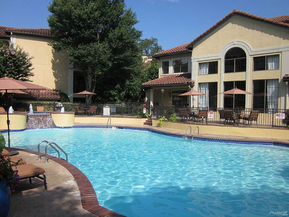 1st image of 3777 Peachtree Rd NE Unit 728