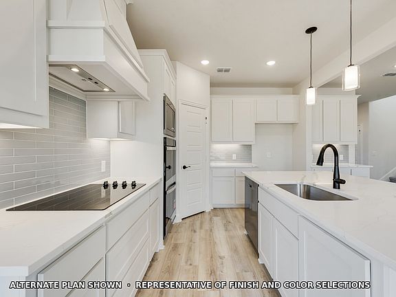 5th image of 448 McAlpine Dr